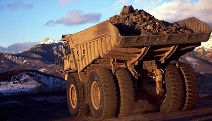 業(yè)績大變臉 西部礦業(yè)巨虧20億，有色金屬礦產(chǎn)品貿(mào)易前景不容樂觀